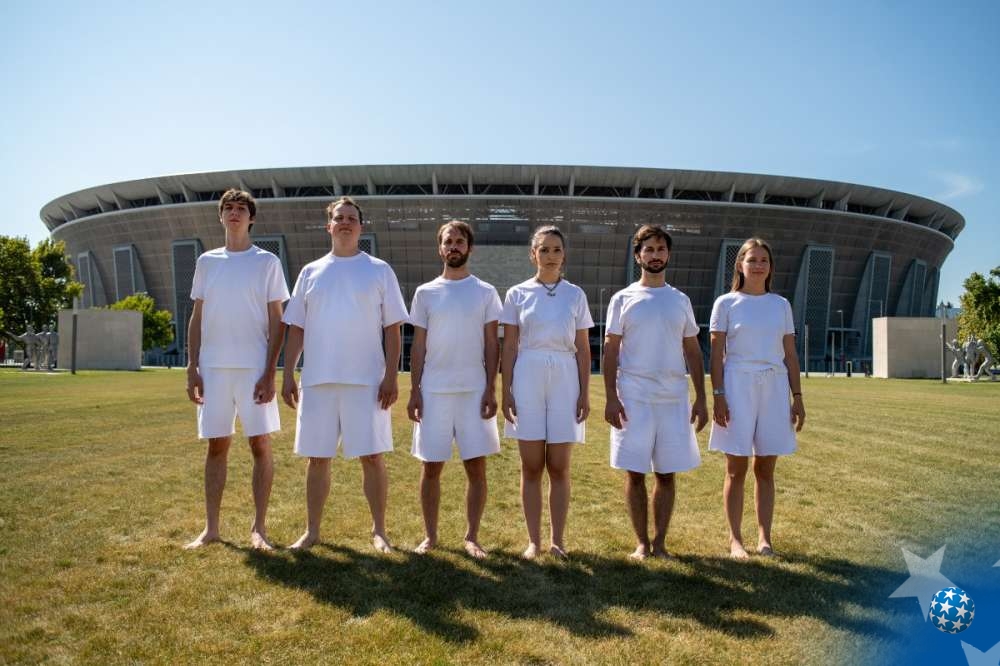 Погледајте трејлер за представу „Распевана младост"