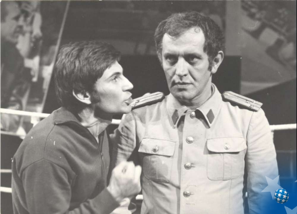 Miša Janketić i Ljuba Tadić u predstavi „Kada su cvetale tikve"